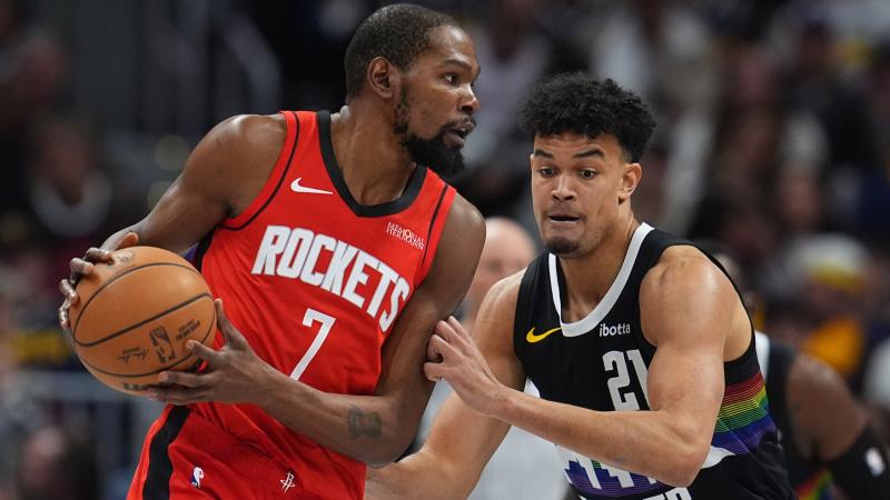 邮报：伯恩茅斯后卫塞内西与女足后卫鲍尔斯成英超新明星情侣（邮报称伯恩茅斯后卫塞内西与女足后卫鲍尔斯成为英超圈新晋明星情侣）