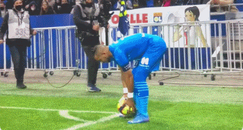 颜骏凌：本赛季真正的冠军点是德比，三冠王比第一次夺冠更难（颜骏凌：本季夺冠关键在德比，三冠难度高于首次登顶）