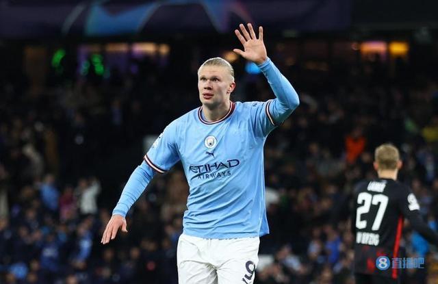 邮报：特朗普送C罗一把白宫金钥匙，该礼物专为特别宾客准备（邮报：特朗普向C罗赠予白宫金钥匙，此礼为贵宾专属）