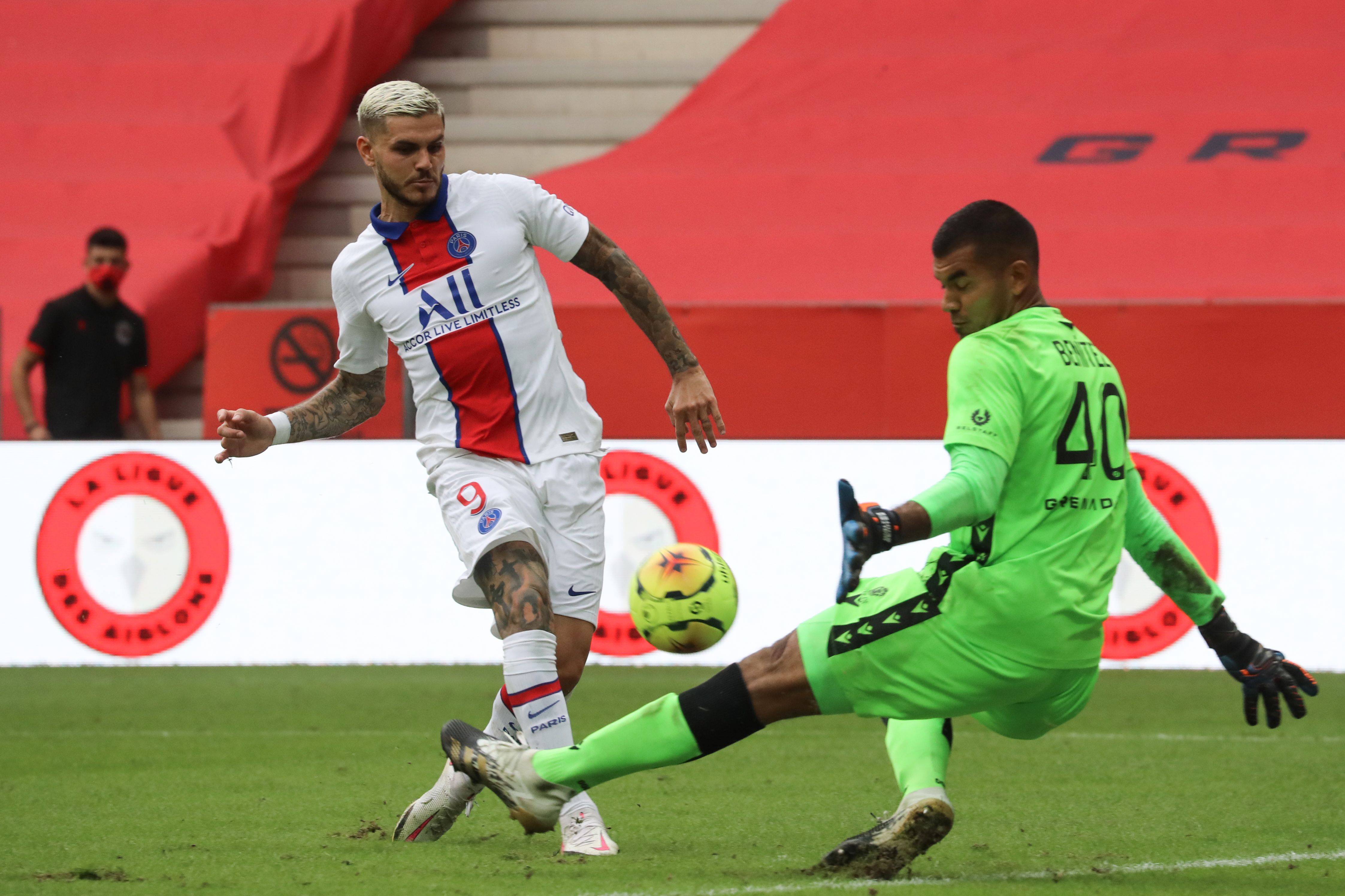 巴萨2026-27赛季复古球衣曝光：黑色主色调，青绿色粉色渐变条纹（巴萨2026／27赛季复古球衣曝光：主打黑色，青绿粉渐变条纹）