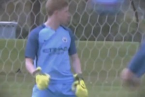 德转列2025足坛奇迹：库拉索首入世界杯、格林斯比淘汰曼联上榜（德转评选2025足坛奇迹：库拉索首次晋级世界杯，格林斯比淘汰曼联入选）